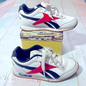 Reebok Classic Leather Kids sneakers size 2 EUC